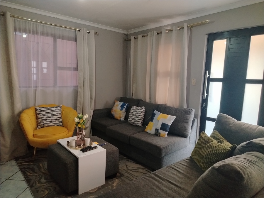 2 Bedroom Property for Sale in Gompo Town Eastern Cape